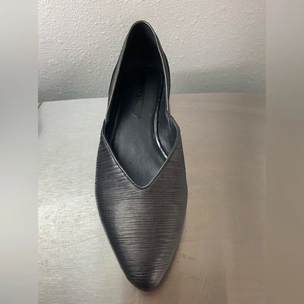 ECCO ..Elegant Black Women's Flats - Picture 16 of 16
